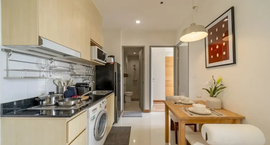 For rent 2 bedrooms condo in Phra Khanong, Bangkok