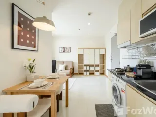 For rent 2 ベッドルーム condo in Phra Khanong, Bangkok