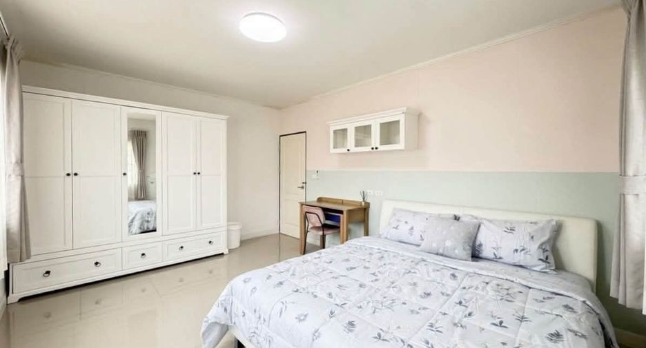For rent 4 bedrooms house in Mueang Phuket, Phuket