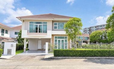 For rent 4 bedrooms house in Mueang Phuket, Phuket