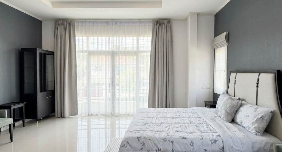 For rent 4 bedrooms house in Mueang Phuket, Phuket