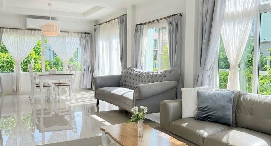 For rent 4 bedrooms house in Mueang Phuket, Phuket