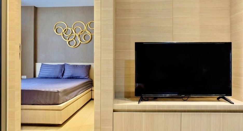 For rent 1 bed condo in Sathon, Bangkok