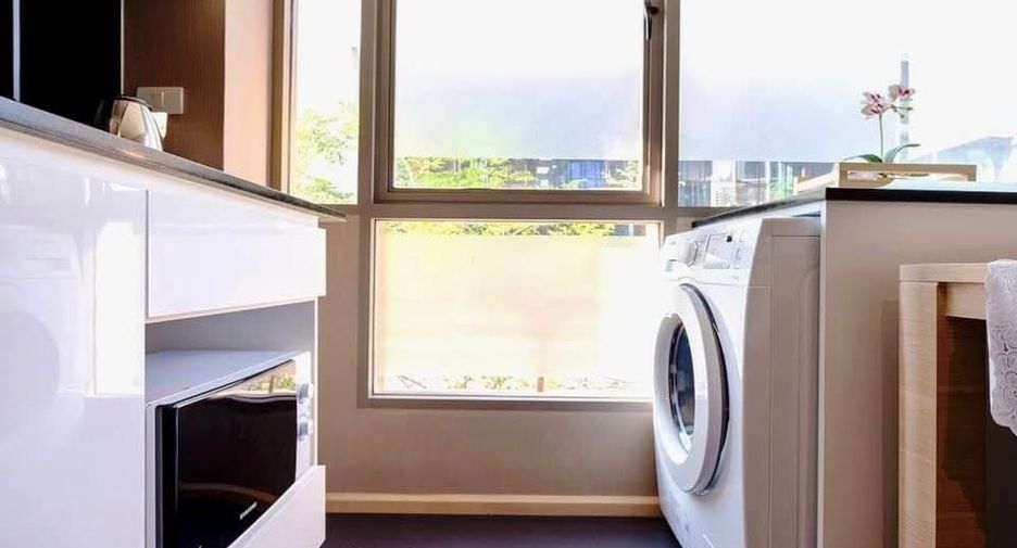 For rent 1 bed condo in Sathon, Bangkok