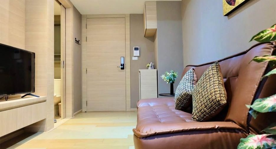 For rent 1 bed condo in Sathon, Bangkok