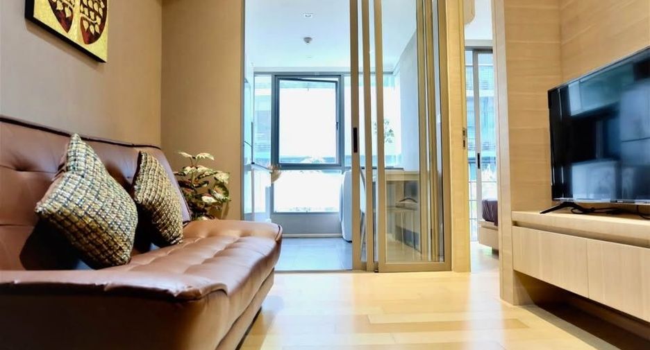 For rent 1 bed condo in Sathon, Bangkok