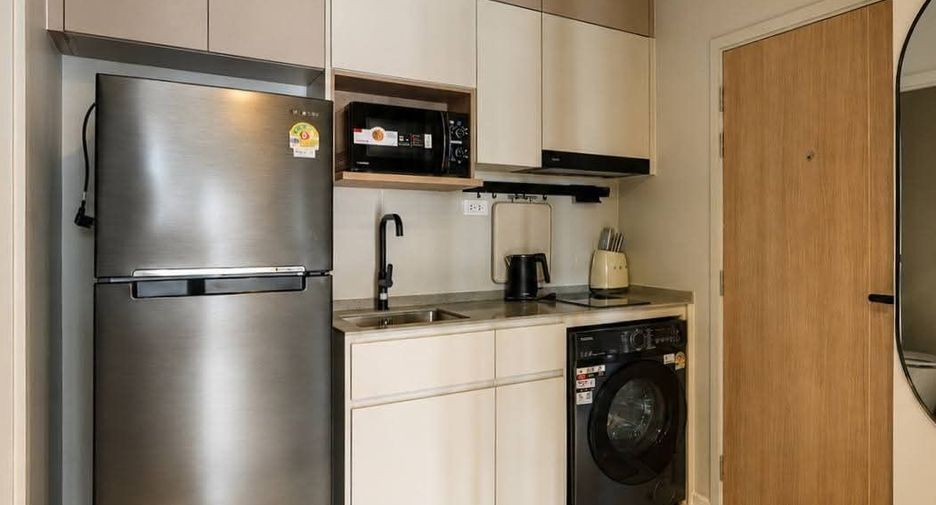 Condo en alquiler de 1 habitaciones en Khlong Toei, Bangkok