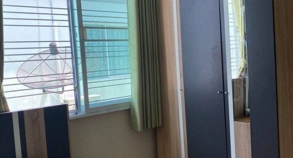 Casa adosada en alquiler de 3 habitaciones en Bang Phli, Samut Prakan