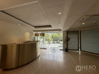 For rent retail Space in Watthana, Bangkok