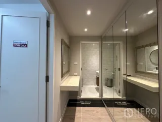 For rent retail Space in Watthana, Bangkok