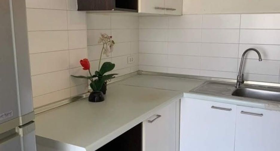 Wohnung zur Miete mit 1 Zimmer in Huai Khwang, Bangkok