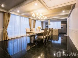 Apartamento en alquiler de 3 habitaciones en Watthana, Bangkok