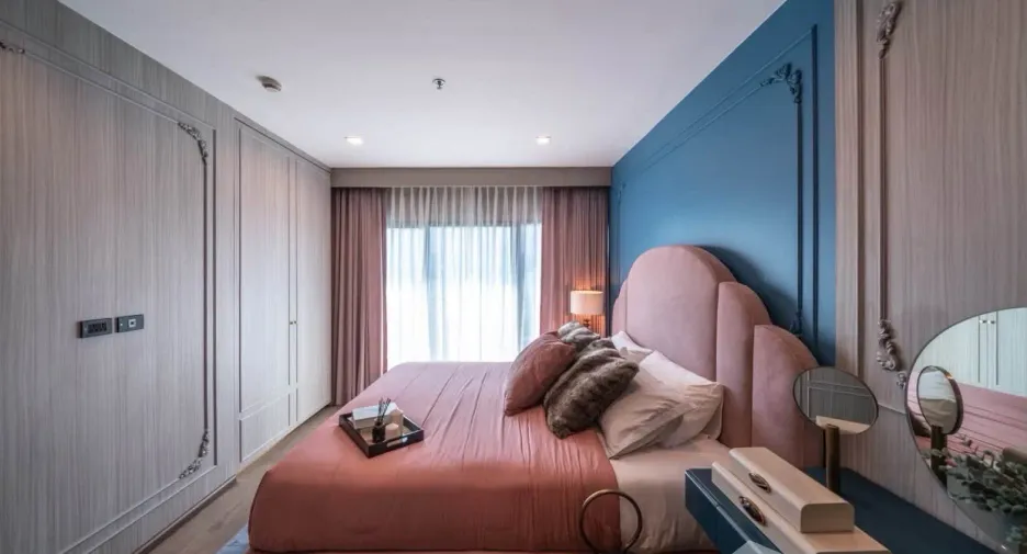 For sale 3 bedrooms condo in Khlong Toei, Bangkok