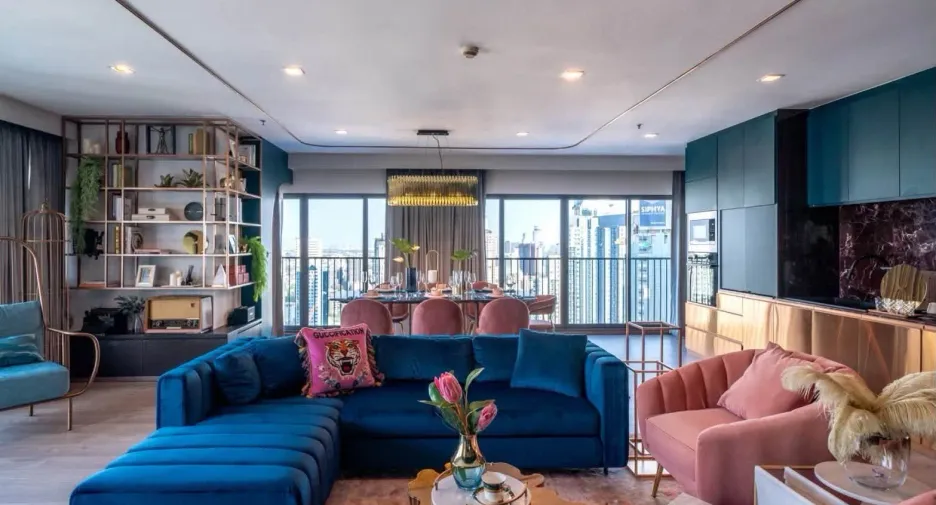 For sale 3 bedrooms condo in Khlong Toei, Bangkok