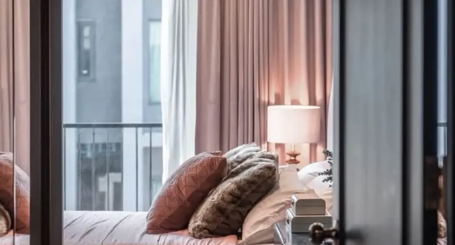 For sale 3 bedrooms condo in Khlong Toei, Bangkok