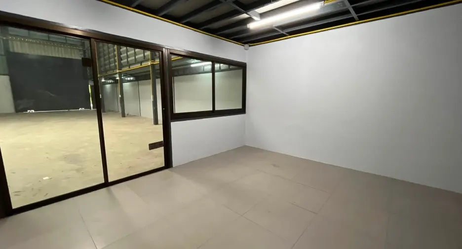 For rent warehouse in Prawet, Bangkok