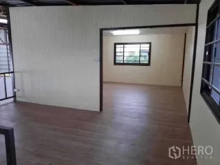 For rent warehouse in Prawet, Bangkok