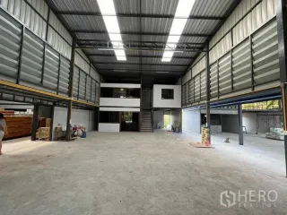 For rent warehouse in Prawet, Bangkok