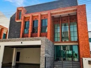 Haus zur Miete mit 4 Zimmer in San Sai, Chiang Mai