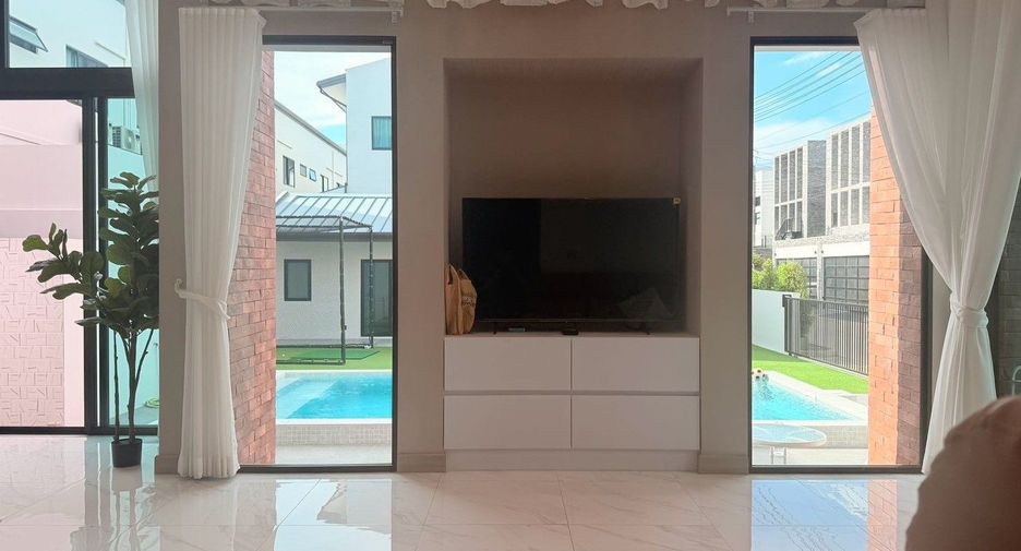 Haus zur Miete mit 4 Zimmer in San Sai, Chiang Mai