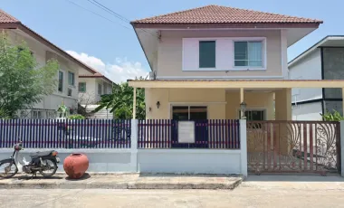 À louer 3 chambres maison à Phra Samut Chedi, Samut Prakan