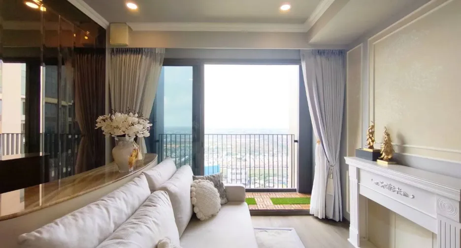 Condo en alquiler de 2 habitaciones en Bang Phli, Samut Prakan