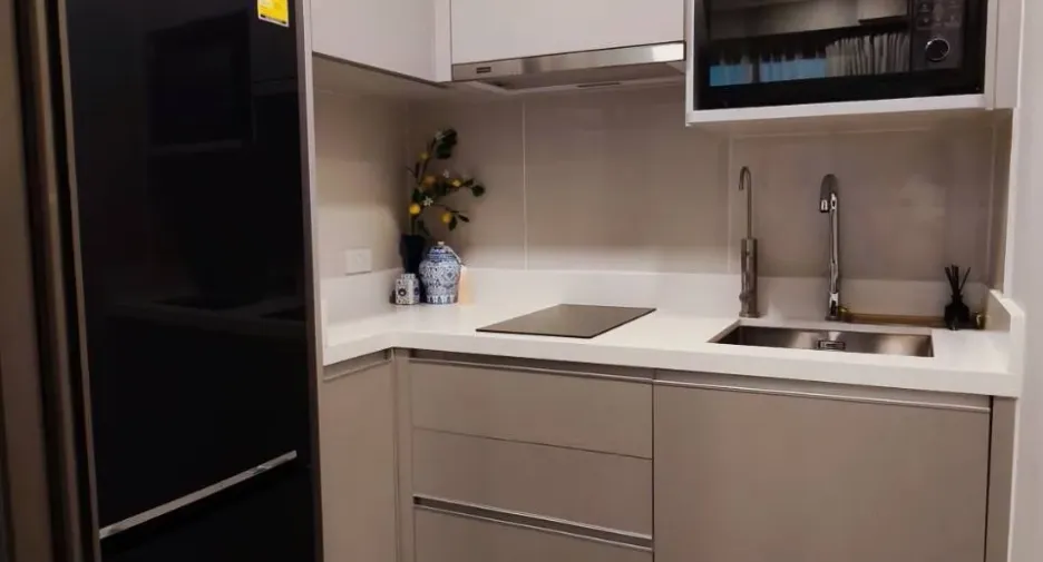 Condo en alquiler de 2 habitaciones en Bang Phli, Samut Prakan