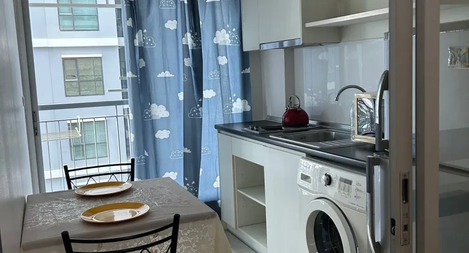 Wohnung zur Miete mit 1 Zimmer in Khlong Toei, Bangkok