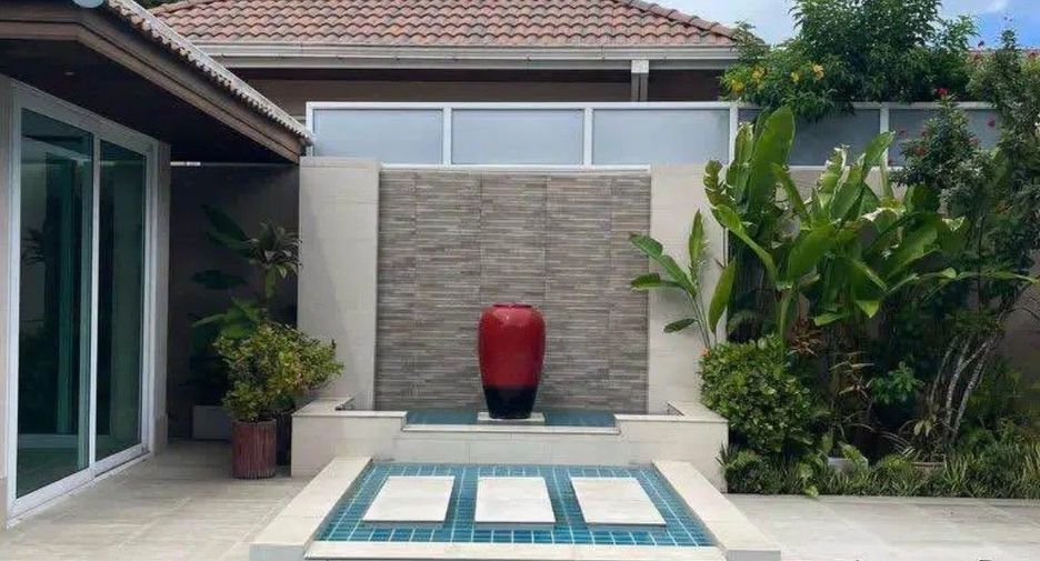 For rent 3 bedrooms villa in Bang Lamung, Chonburi