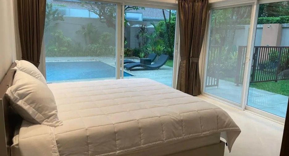 For rent 3 bedrooms villa in Bang Lamung, Chonburi