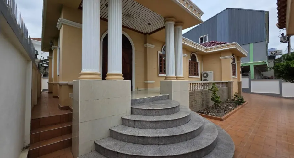 Haus zum Kauf mit 2 Zimmer in Hua Hin, Prachuap Khiri Khan
