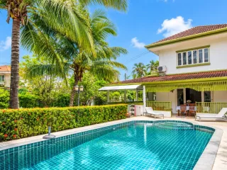 Villa zur Miete mit 3 Zimmer in Mueang Phuket, Phuket