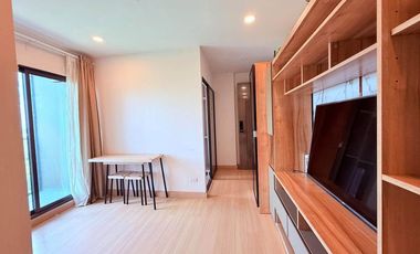 Condo en alquiler de 1 habitaciones en Huai Khwang, Bangkok