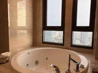 For rent 4 bedrooms condo in Bang Na, Bangkok