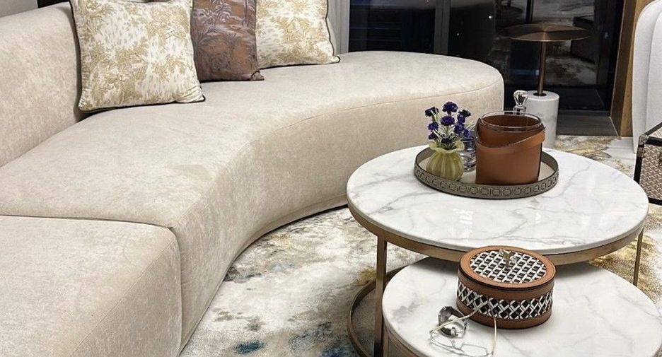 For rent 4 bedrooms condo in Watthana, Bangkok