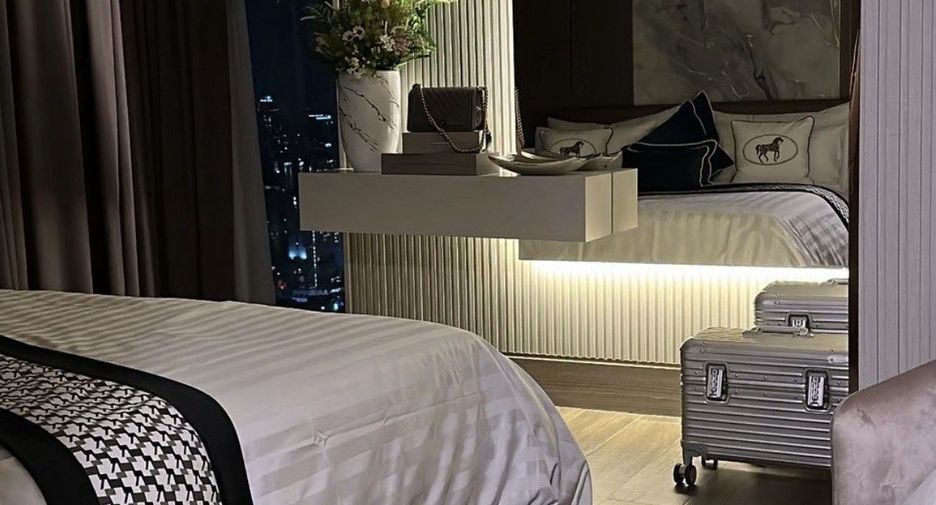 For rent 4 bedrooms condo in Watthana, Bangkok