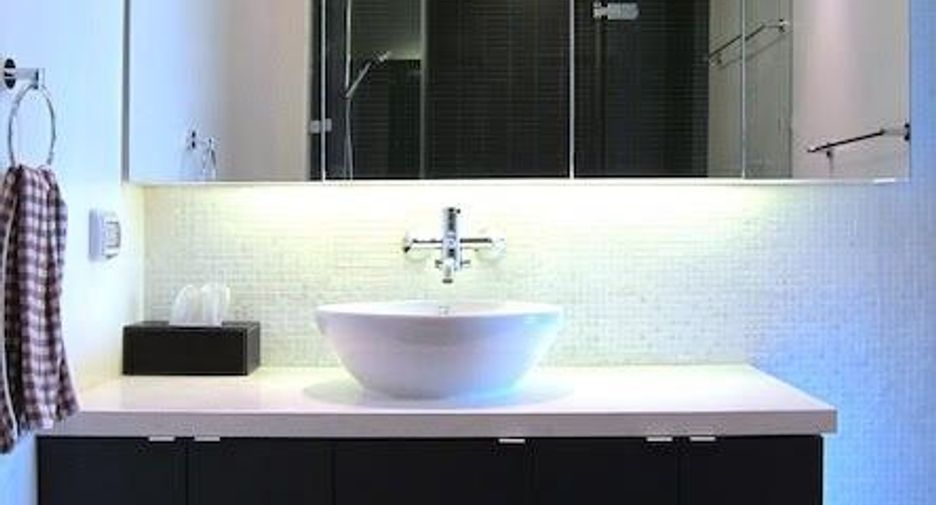 Condo en alquiler de 1 habitaciones en Khlong Toei, Bangkok