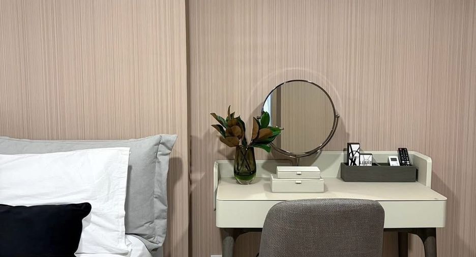 For rent 2 bedrooms condo in Chatuchak, Bangkok