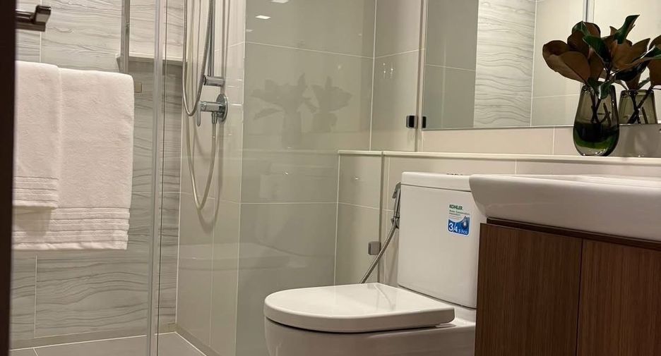 For rent 2 bedrooms condo in Chatuchak, Bangkok