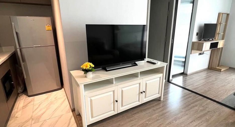 Wohnung zur Miete mit Studio in Watthana, Bangkok