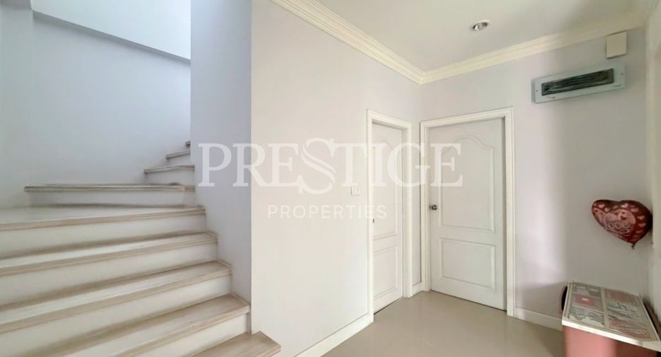 For sale 4 bedrooms house in Bang Lamung, Chonburi
