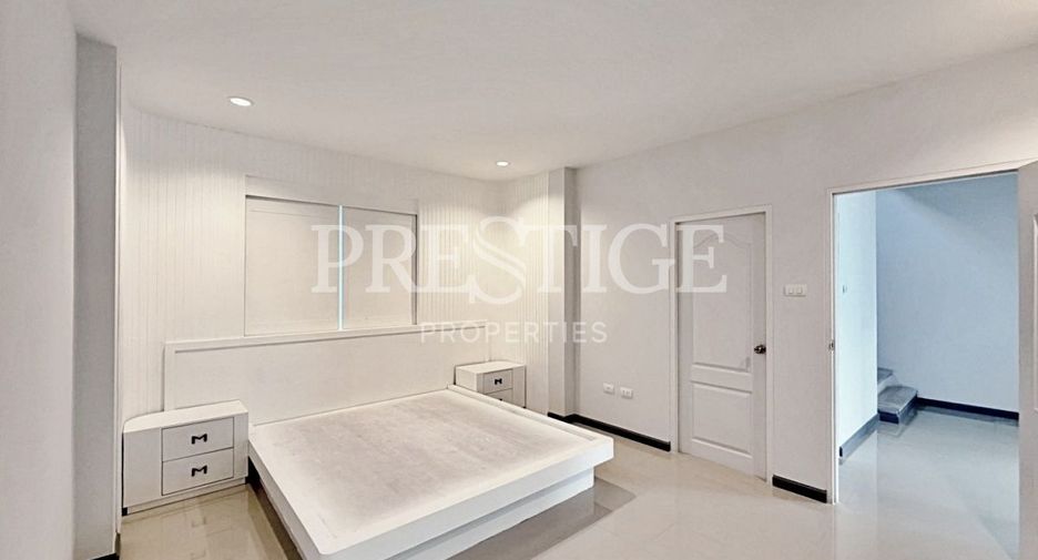 For sale 4 bedrooms house in Bang Lamung, Chonburi