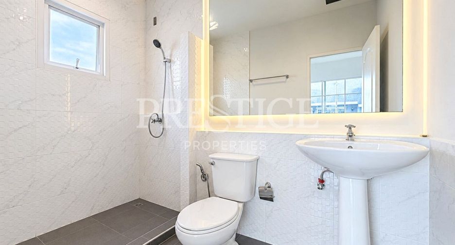 For sale 4 bedrooms house in Bang Lamung, Chonburi