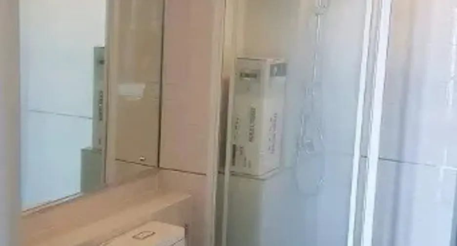 For rent studio condo in Mueang Samut Prakan, Samut Prakan