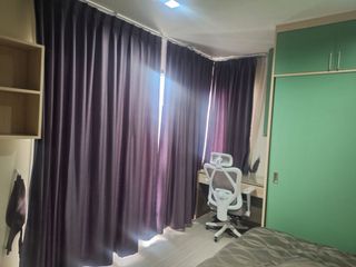 For rent 2 bedrooms condo in Huai Khwang, Bangkok