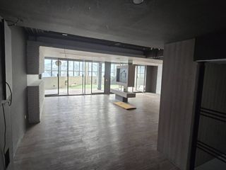 Gewerbefläche zur Miete mit 5 Zimmer in Watthana, Bangkok