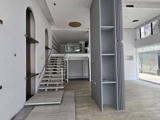 Gewerbefläche zur Miete mit 5 Zimmer in Watthana, Bangkok