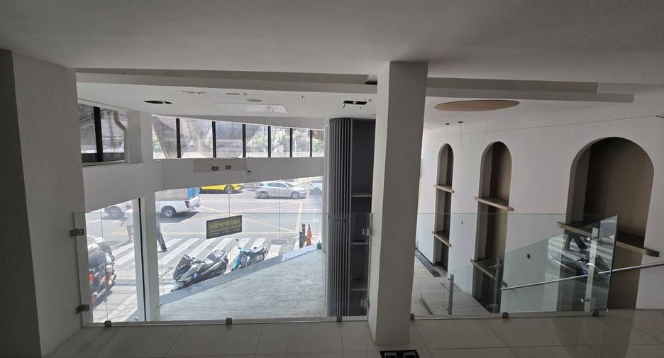 Local comercial en alquiler de 5 habitaciones en Watthana, Bangkok