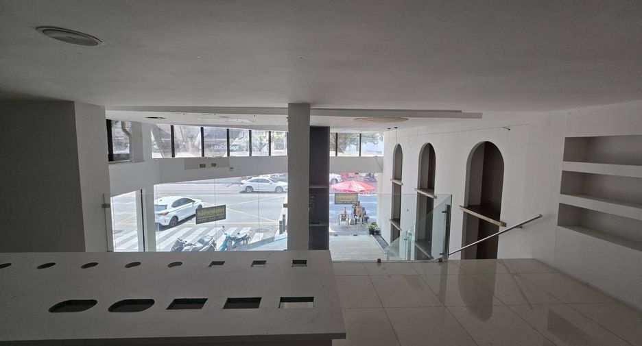 Local comercial en alquiler de 5 habitaciones en Watthana, Bangkok