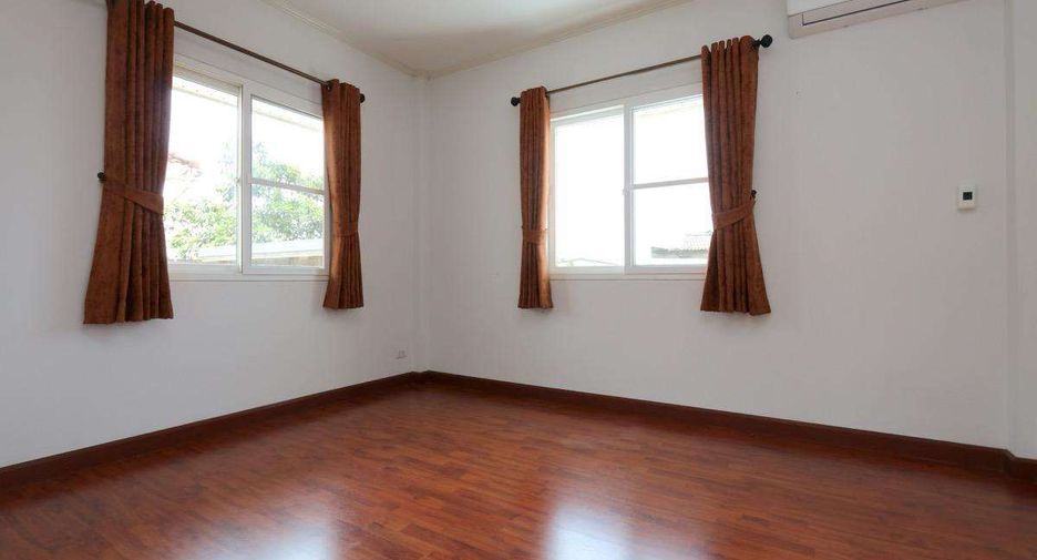 Haus zur Miete mit 3 Zimmer in Mueang Chiang Mai, Chiang Mai
